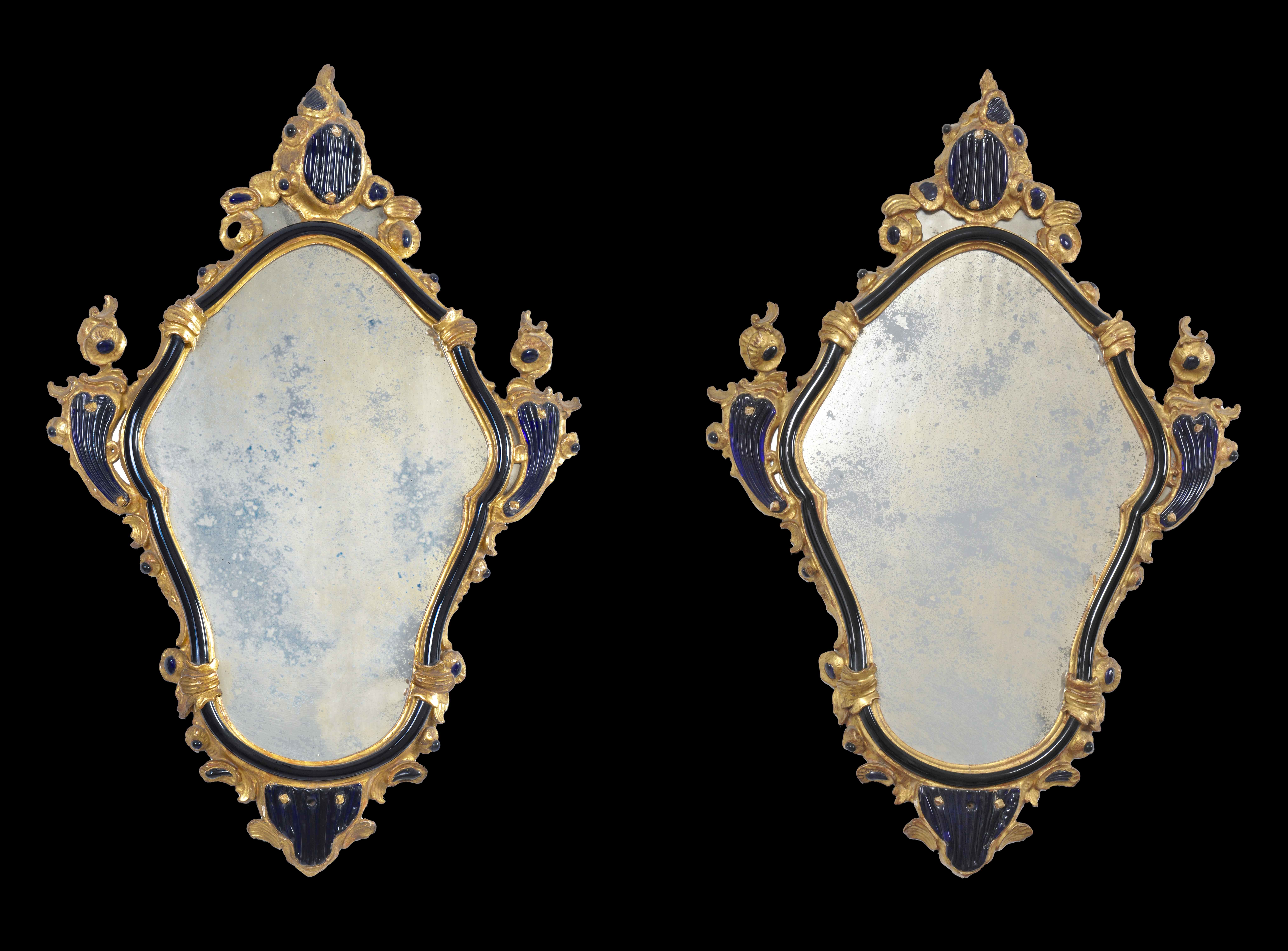 Coppia di appliques con inserzioni in vetro