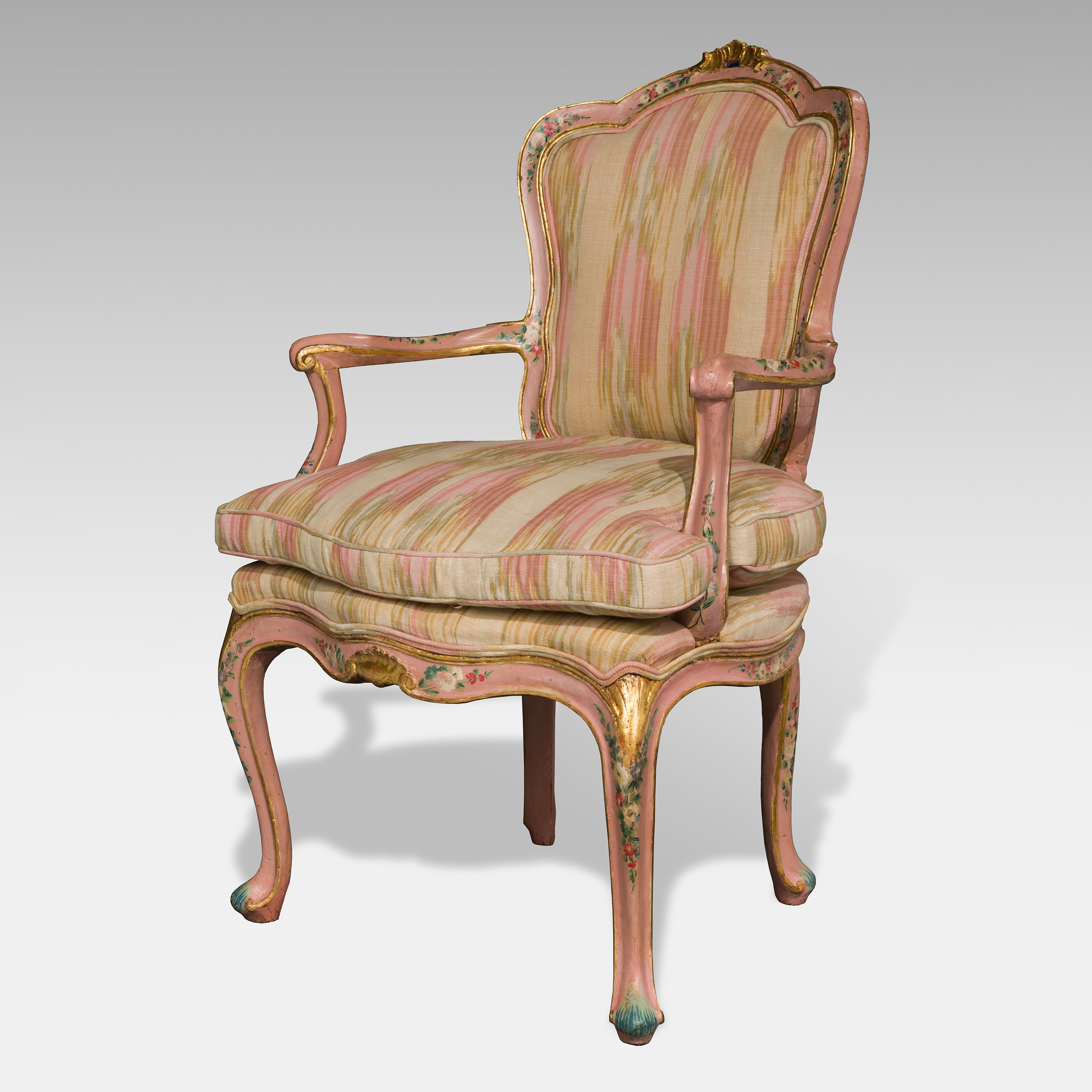 Poltrona in legno laccato