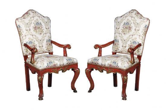 COPPIA DI POLTRONE IN LEGNO LACCATO